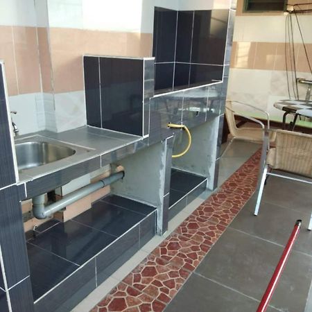 Oyo 90972 Jj Homestay Miri Eksteriør billede