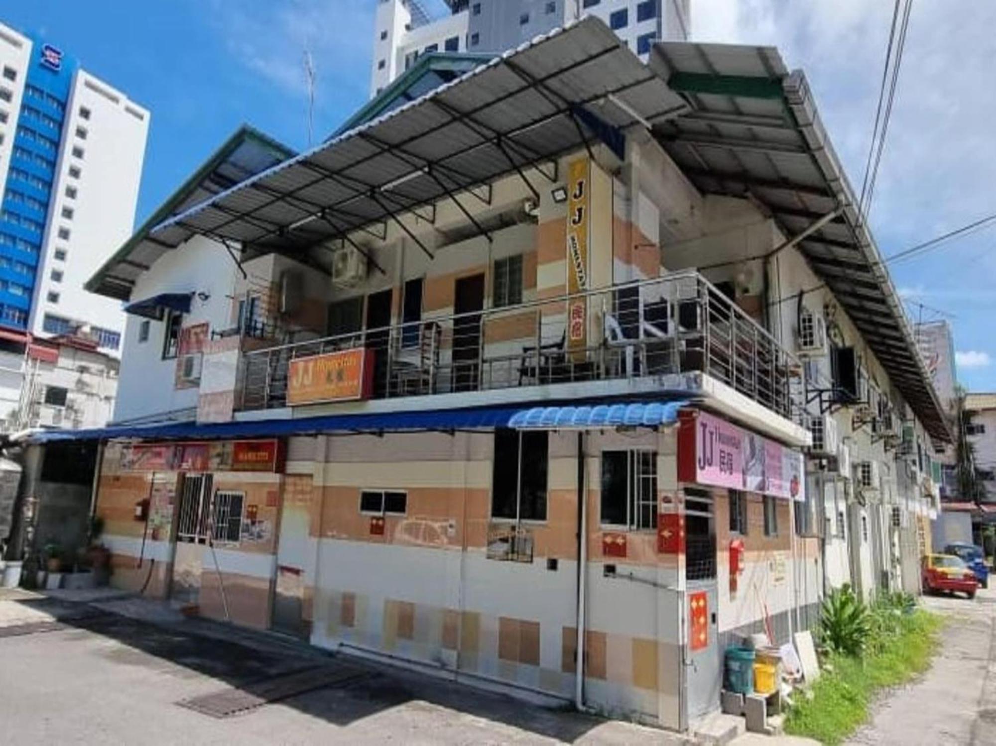 Oyo 90972 Jj Homestay Miri Eksteriør billede