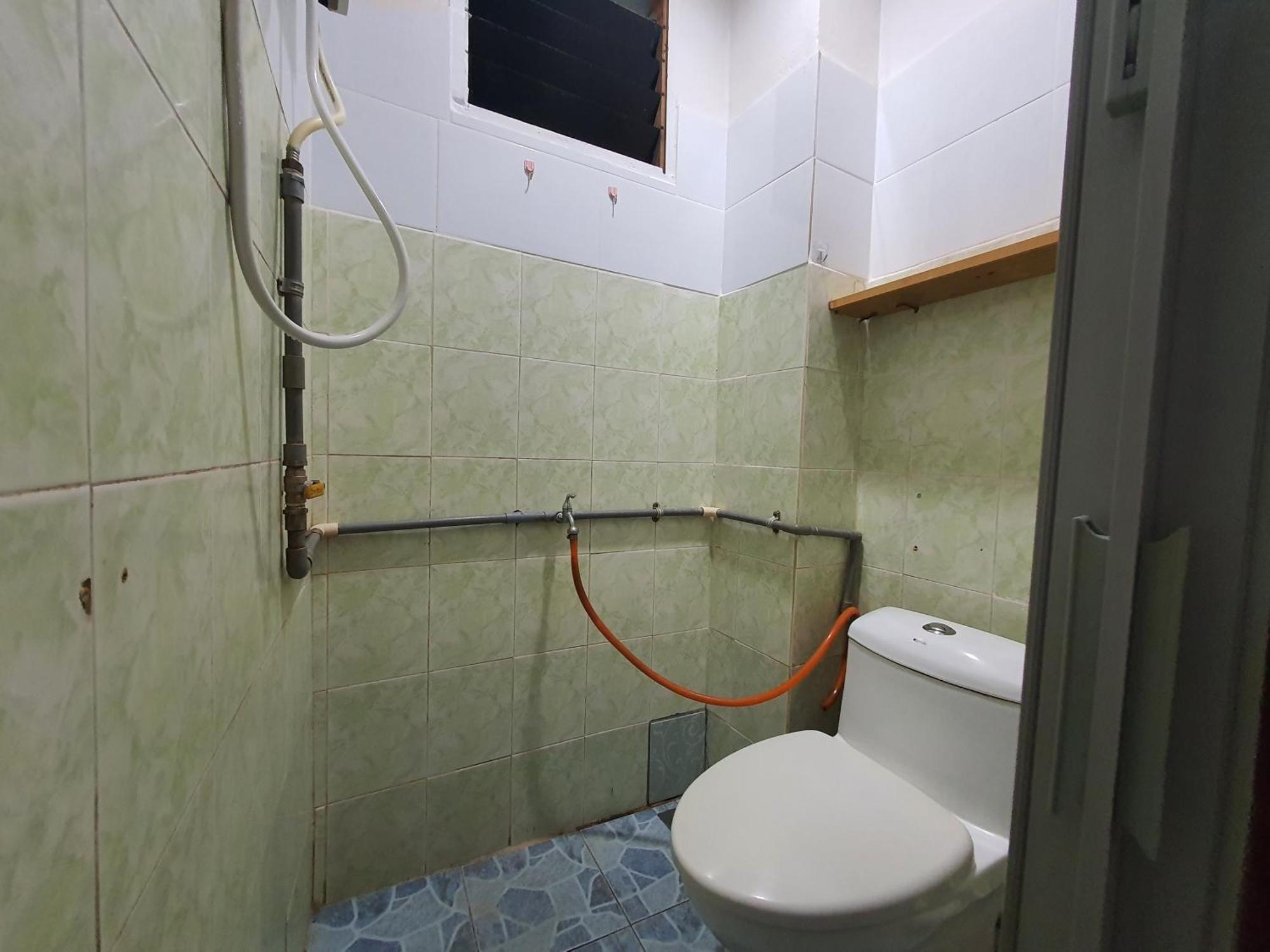 Oyo 90972 Jj Homestay Miri Eksteriør billede