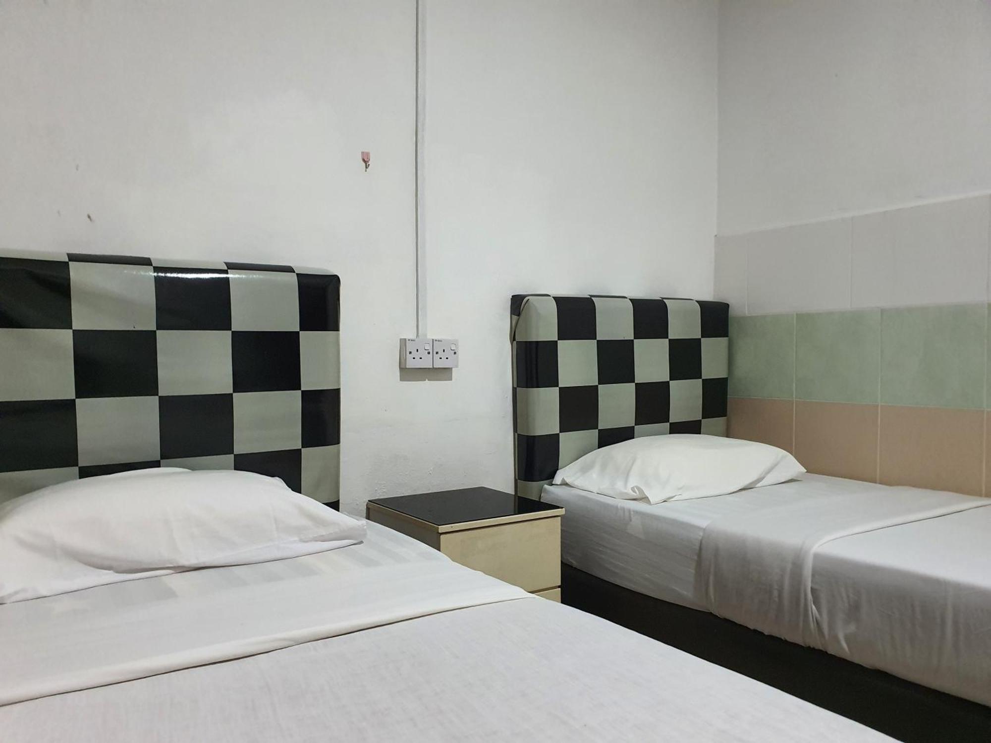 Oyo 90972 Jj Homestay Miri Eksteriør billede