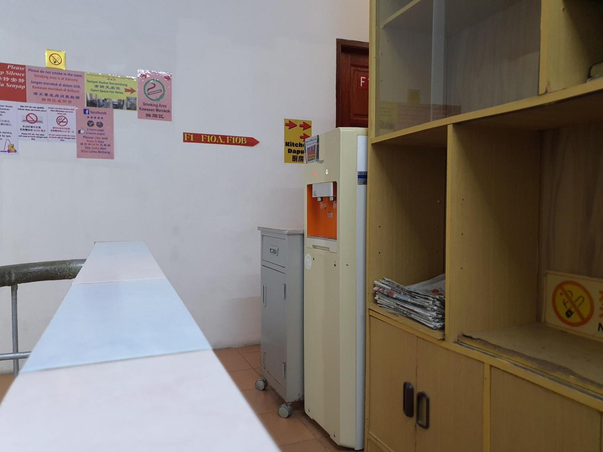 Oyo 90972 Jj Homestay Miri Eksteriør billede